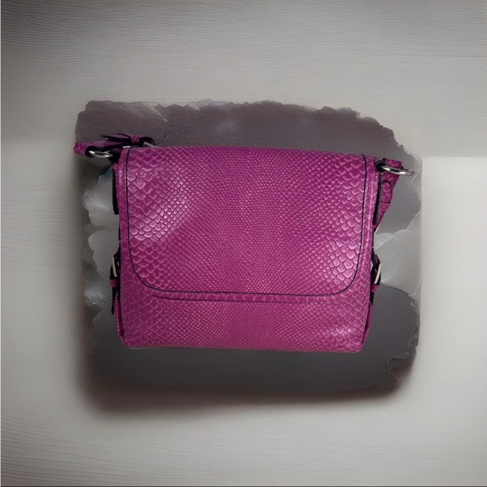 Gianni Bini Vibrant Pink Snakeskin Shoulder Bag